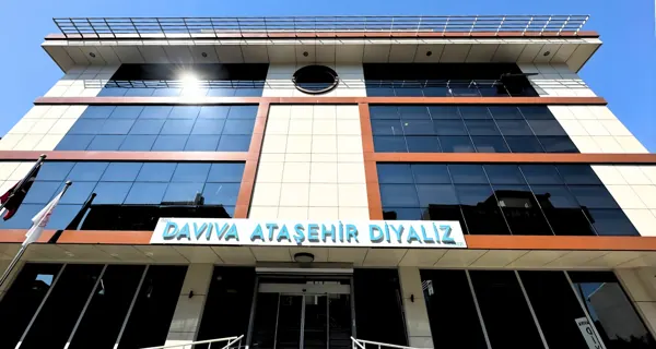 Photos of Daviva Healthcare dialysis centres.