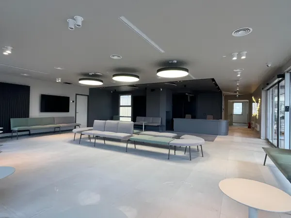 Photos of Daviva Healthcare dialysis centres.