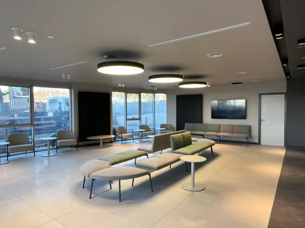 Photos of Daviva Healthcare dialysis centres.