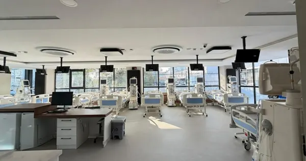 Photos of Daviva Healthcare dialysis centres.