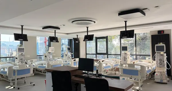 Photos of Daviva Healthcare dialysis centres.